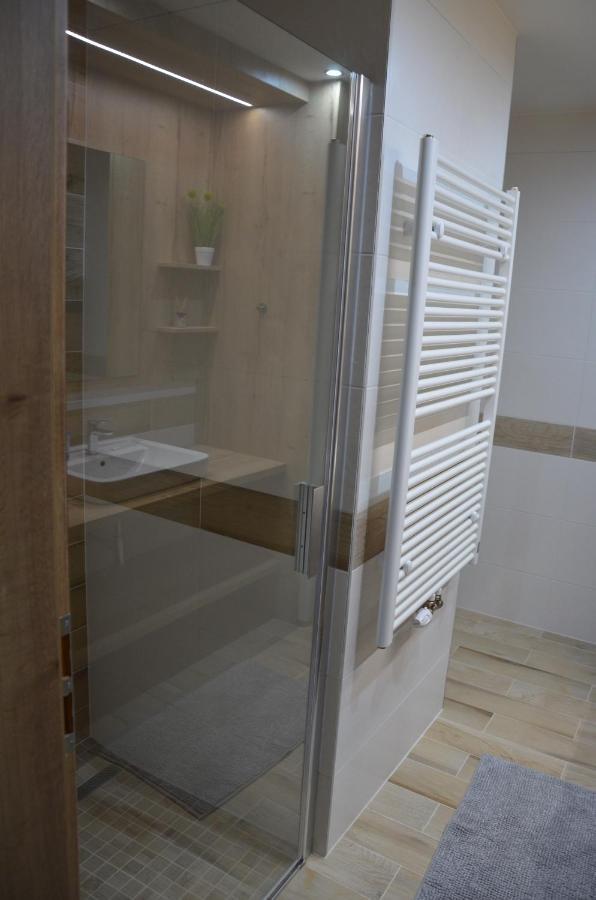 Visit Sauna Klinovec Лоучна-под-Клиновцем Экстерьер фото